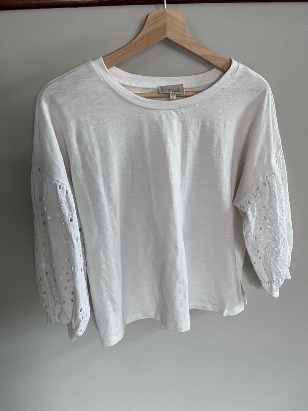 Chenault Womens White Eyelet Lace Balloon Sleeve Top Crew Neck Slub Knit Size M